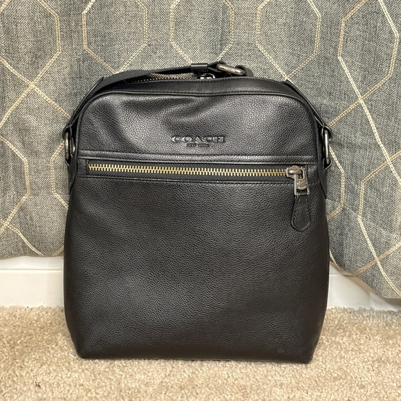 Coach Houston Flight Bag - Picture 1 of 2